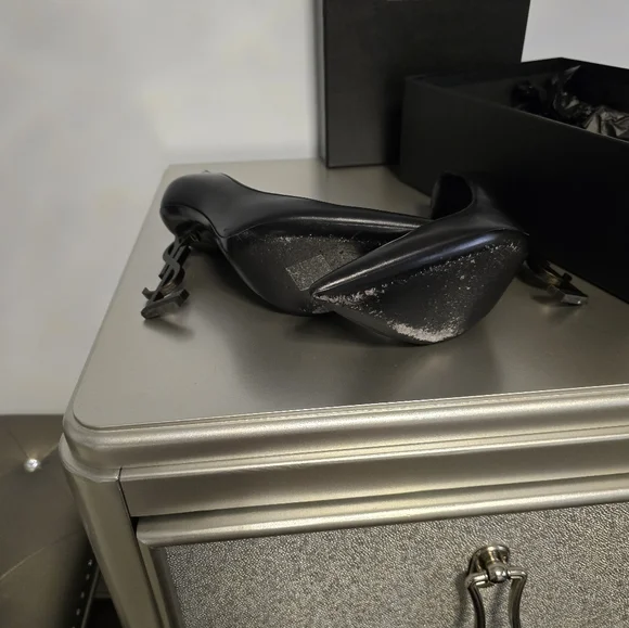 YSL Shoes - Picture 3 of 3